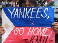 7月4日、フィリピン・バヤン　アメリカ大使館へ抗議行動・その1