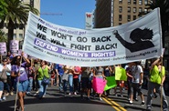 女性の権利のためのたたかい 2013年8月26日、女性平等デーに各地でデモ